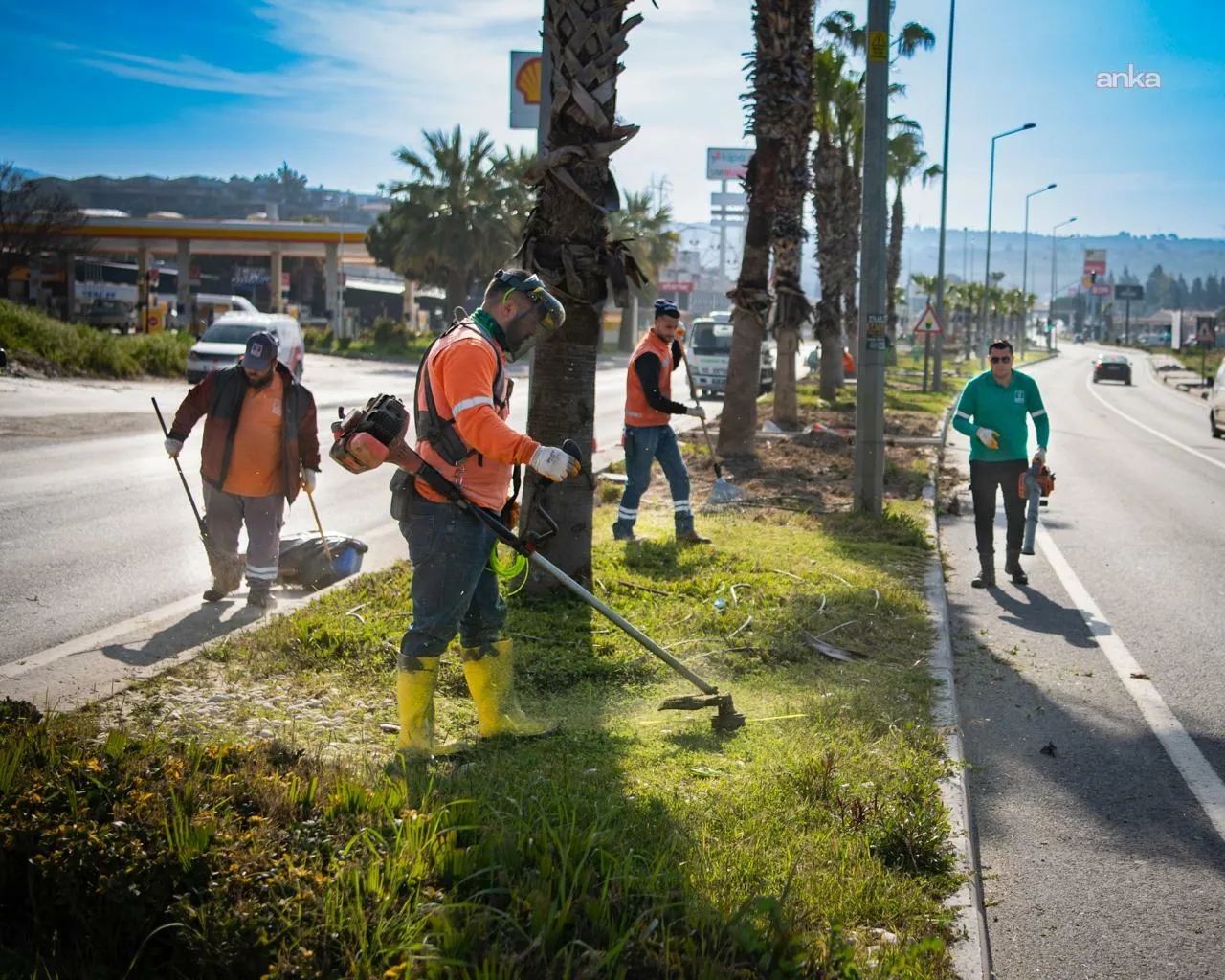 Kuşadası Belediyesi, Ramazan Bayramı öncesi kent estetiğini güçlendiriyor